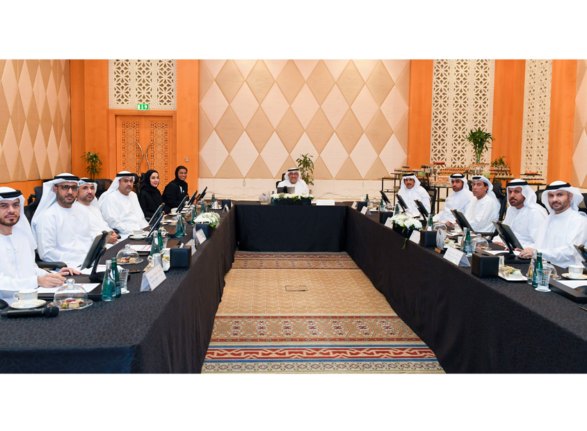 اللجنة الوطنية للانتخابات تناقش خطط العمل والإجراءات الفنية والتقنية الرئيسية في إدارة العملية الانتخابية